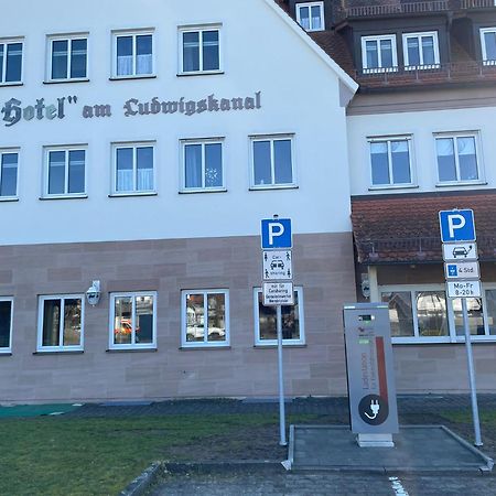 Hotel am Ludwigskanal Wendelstein Bagian luar foto
