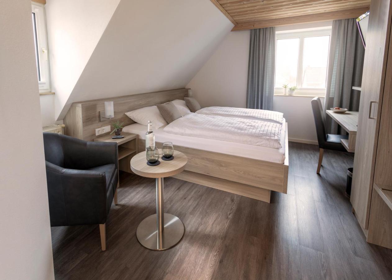 Hotel am Ludwigskanal Wendelstein Bagian luar foto